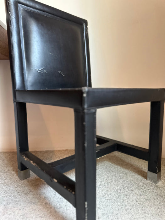 Conjunto de 10 Cadeiras em Couro