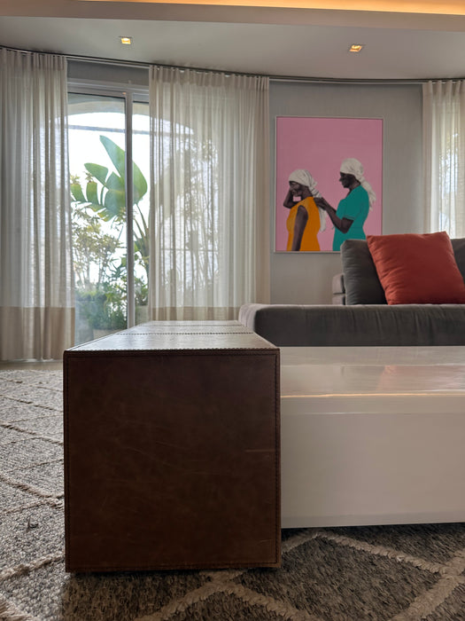 Mesa/ Banco em Couro de Croco com Rodízios