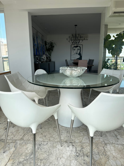 Mesa de Jantar com Tampo de Vidro – Artefacto