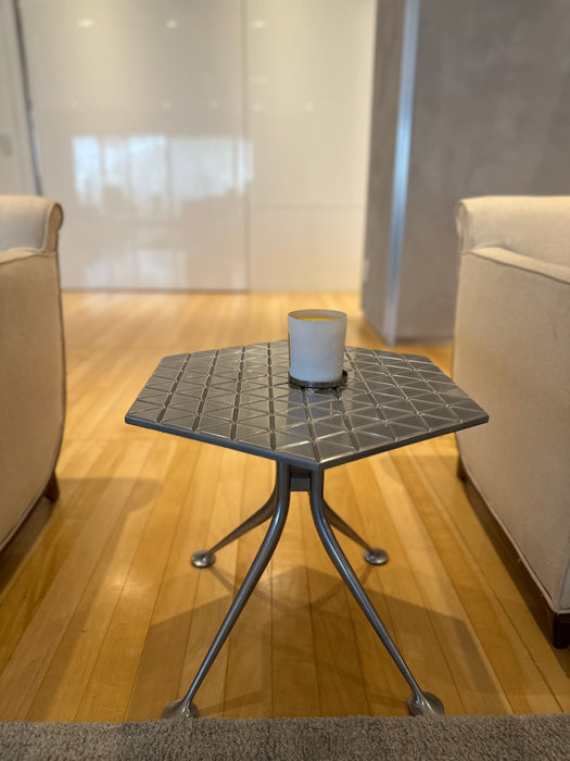 Mesa de Apoio Hexagonal - Alexandre Girard para Vitra