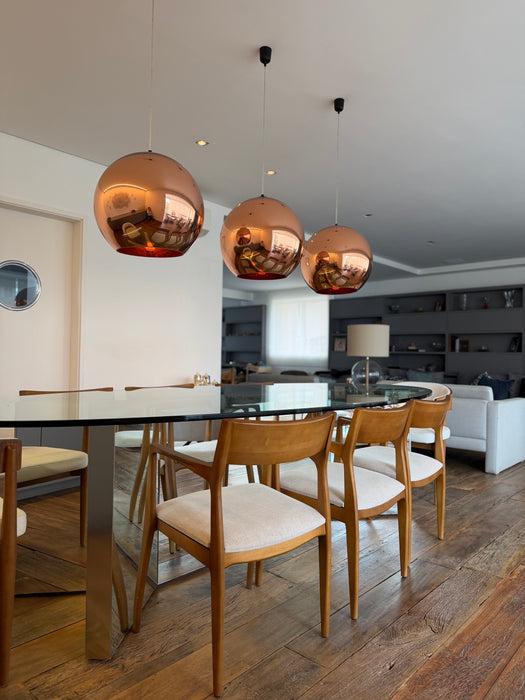 Mesa de Jantar Pés Espelhados e Tampo Vidro