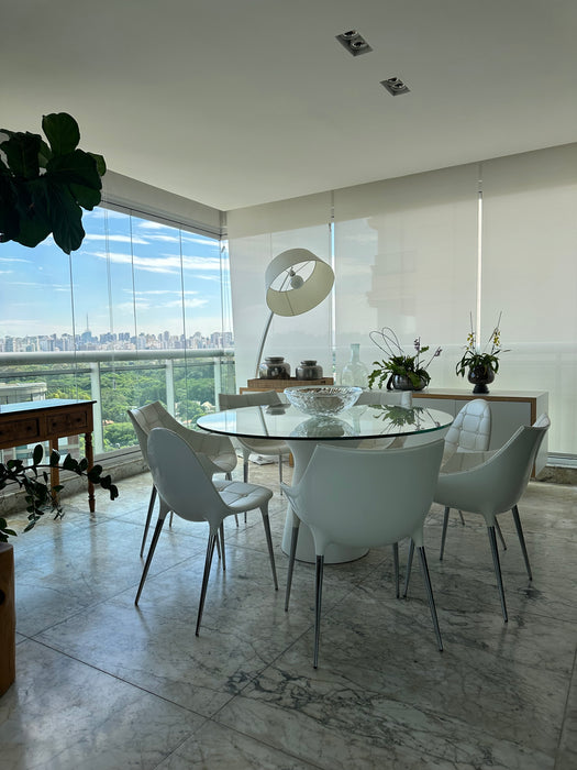 Mesa de Jantar com Tampo de Vidro – Artefacto