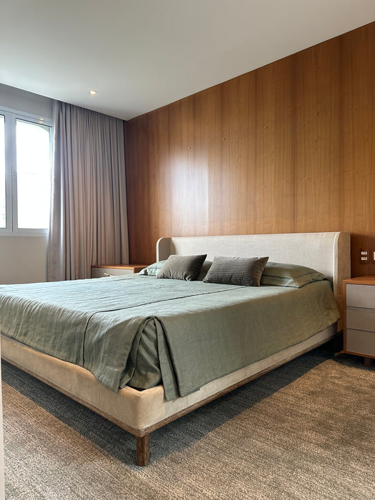 Cama King Size "Rimini" (colchão incluso) - Isabelle de Mari para Olho Interni