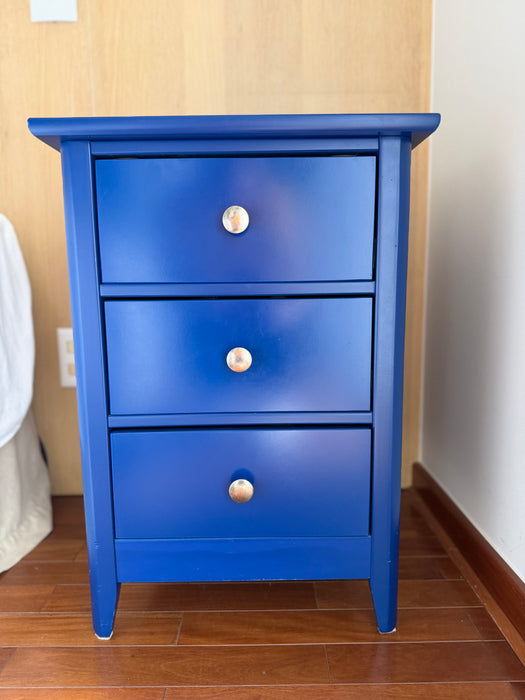 Mesa de Cabeceira Azul