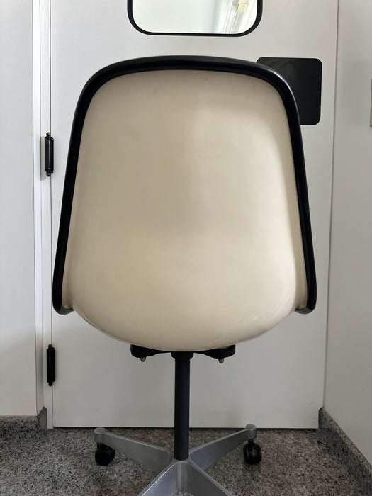 Par de Cadeiras “Eames Fiberglass Office” Vintage  – Charles & Ray Eames