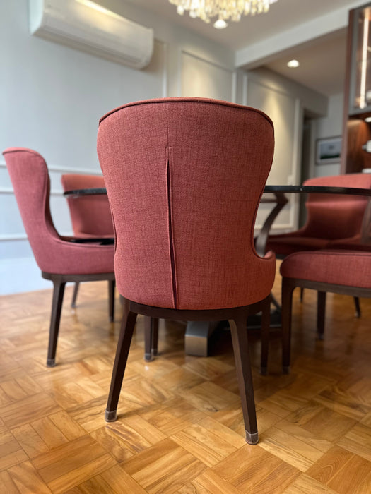 Conjunto com 8 Cadeiras "Silhouette" – Artefacto