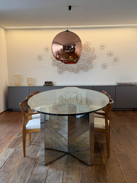 Mesa de Jantar Pés Espelhados e Tampo Vidro