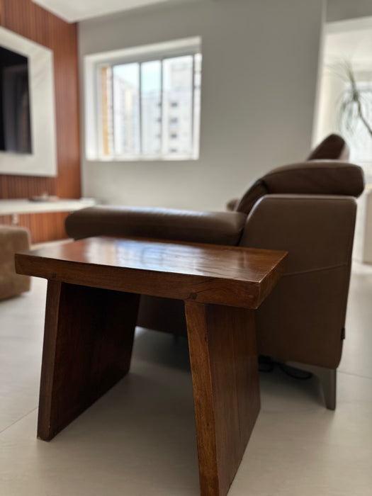 Mesa de Apoio Rústica em Madeira