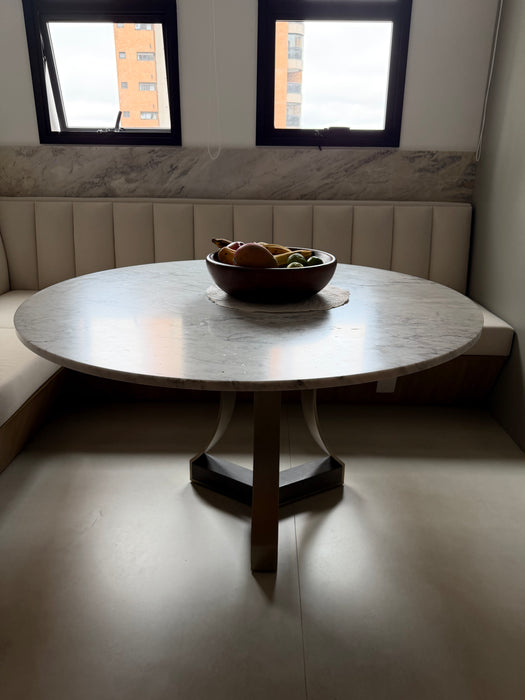 Mesa de Jantar “Alderaan” – Artefacto