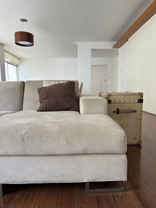 Sofá com Chaise – Micasa