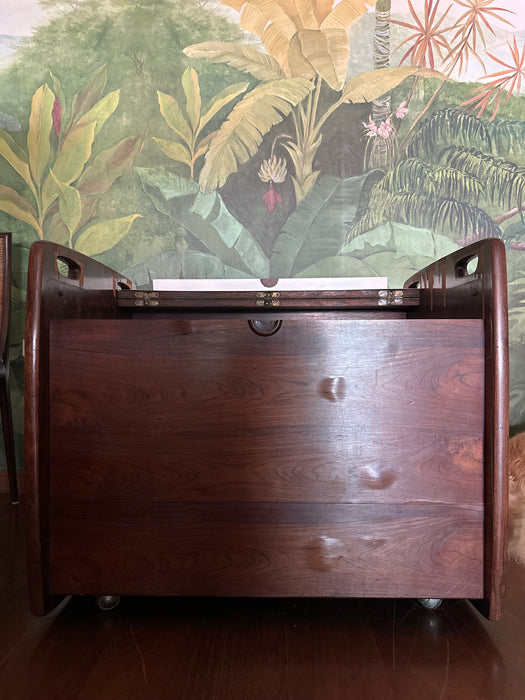 Carrinho de Chá / Bar em Jacarandá – Sérgio Rodrigues