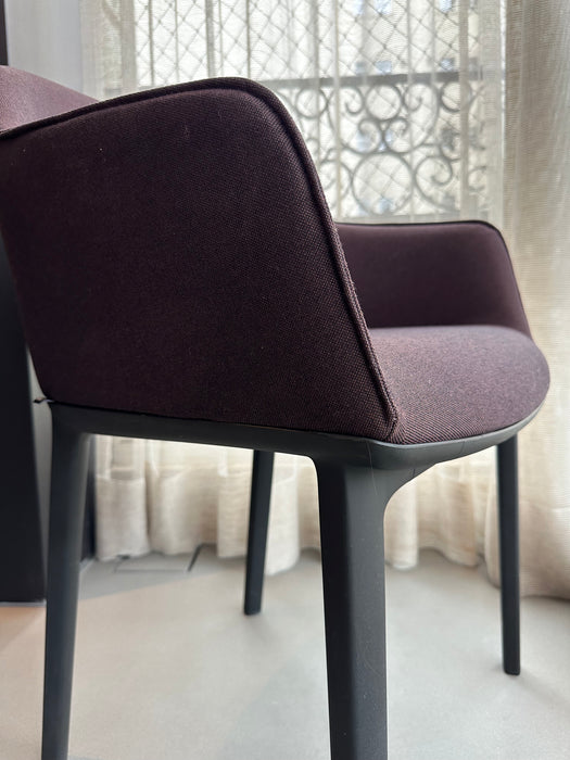 Conjunto com 8 Cadeiras “Soft Shell” com Braços – Ronan & Erwan Bouroullec para Vitra