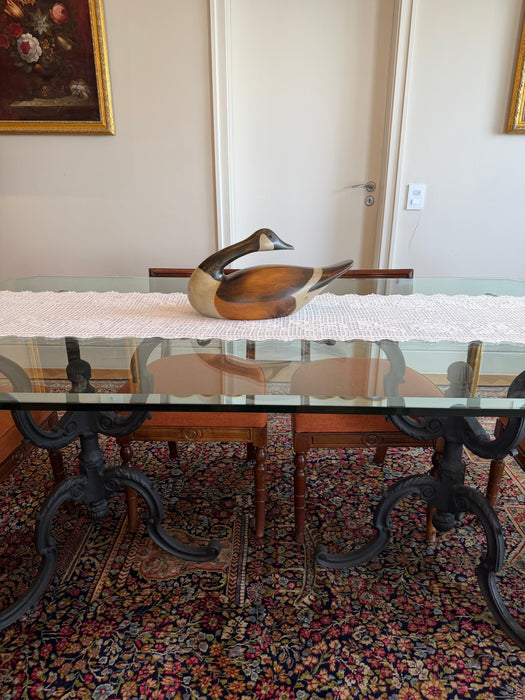 Mesa de Jantar com Tampo de Vidro e Pés em Ferro