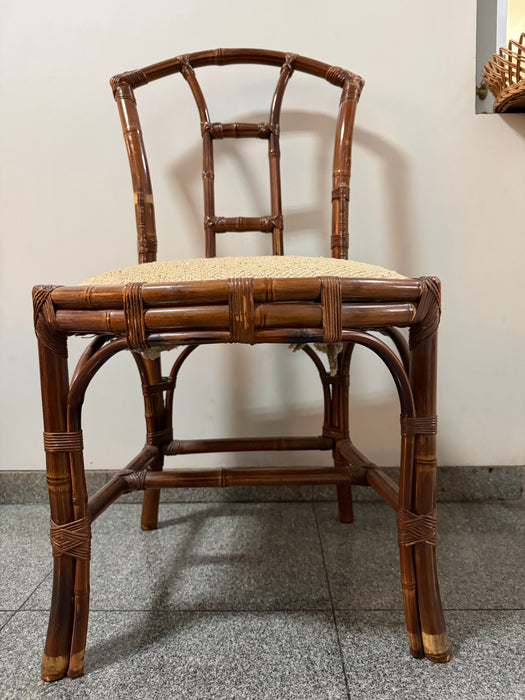 Mesa de Jantar com 8 Cadeiras em Bambu