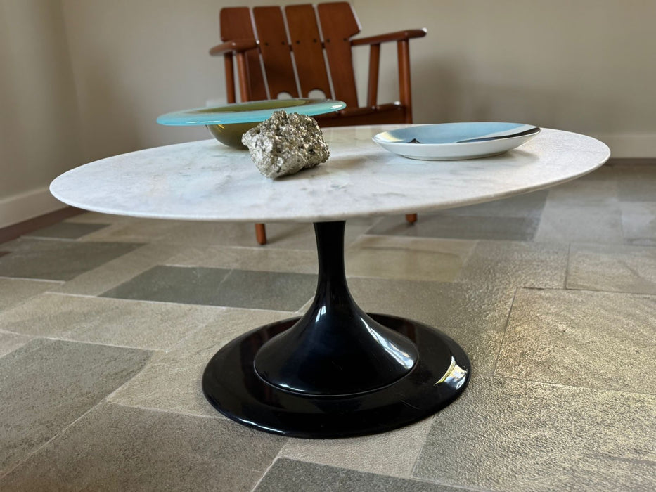 Mesa de Centro "Saarinen"