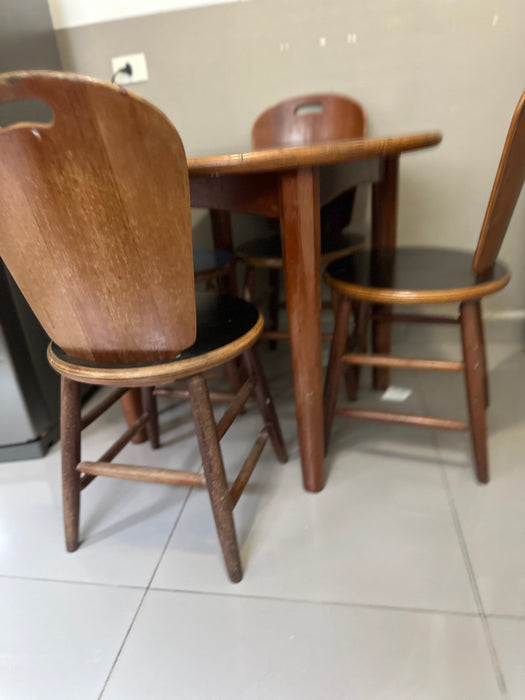 Mesa com 3 Cadeiras "São Paulo" - Carlos Motta