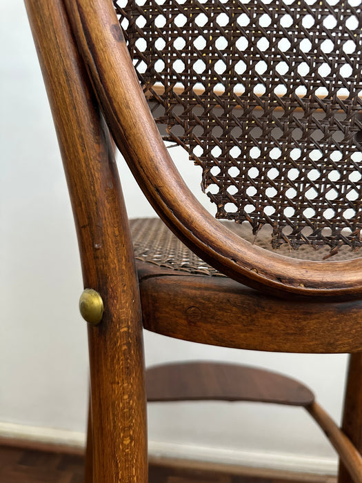 Cadeirão Infantil Vintage – Thonet