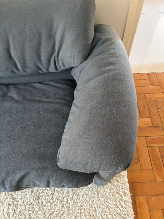 Sofá "Maralunga" Azul de 2 Lugares – Vico Magistretti para Probjeto