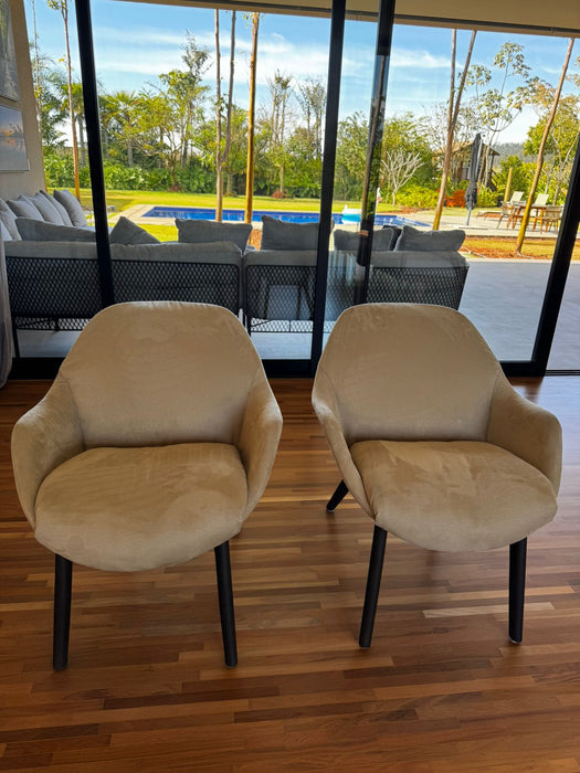 Par de Poltronas "Joy" - Jader Almeida