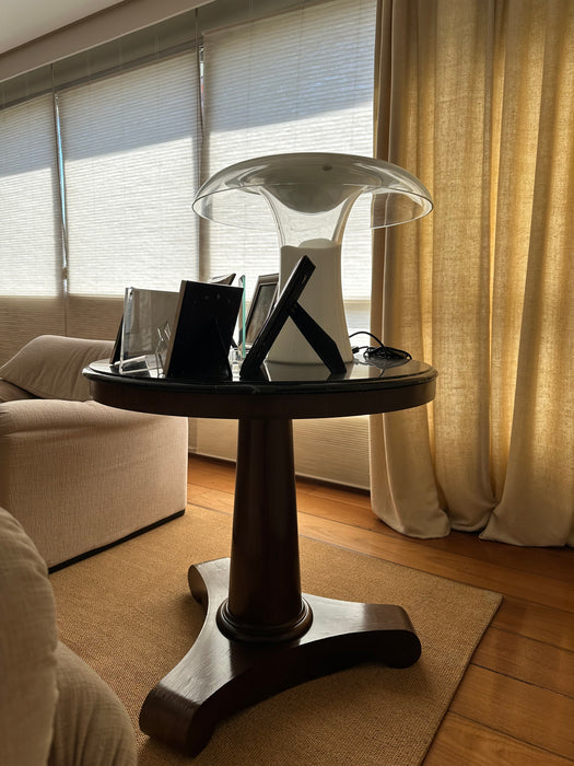 Mesa Lateral em Madeira com Tampo de Mármore