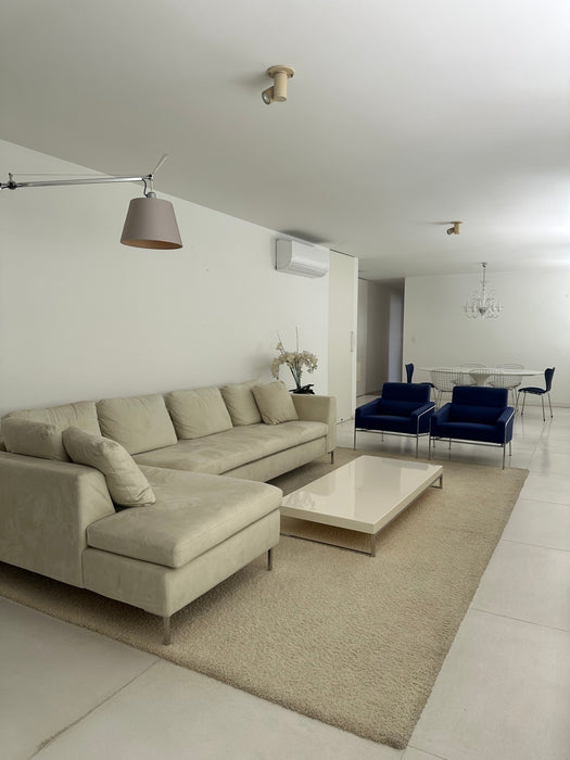 Sofá com Chaise