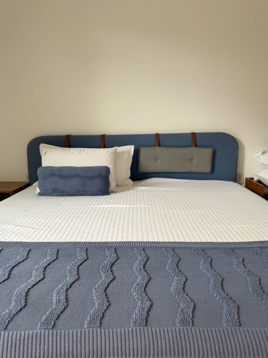 Cama King Size com Colchão – Marcenaria / Sleep Solutions