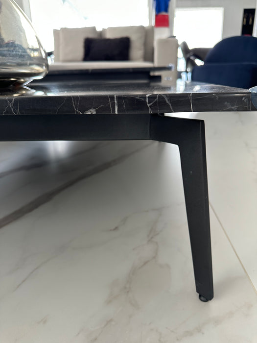 Par de Mesas de Centro "Santiago" com Tampo em Mármore - Essencial Casa Móveis