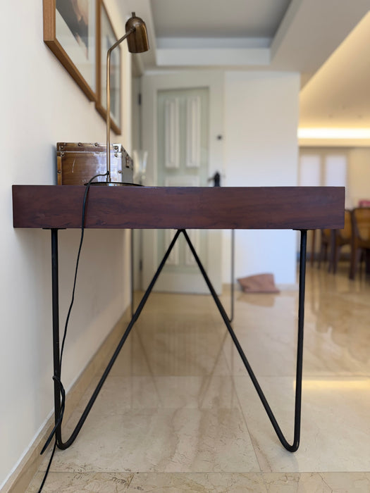 Mesa Escrivaninha "Quilombo" - Arthur Casas