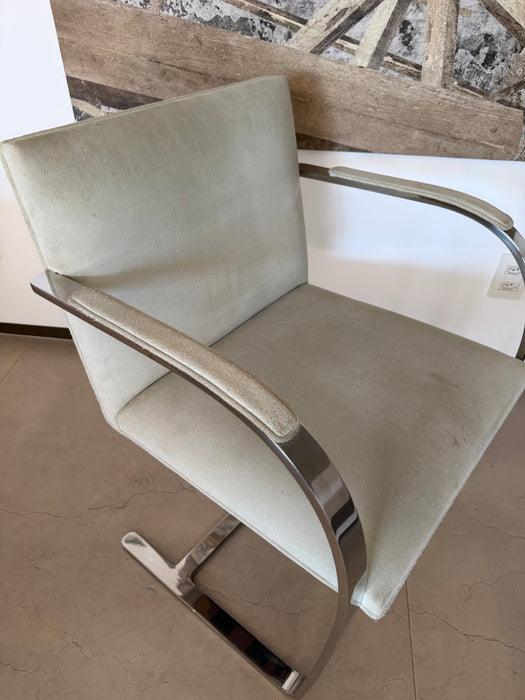 Conjunto de 8 Cadeiras “BRNO” – Ludwig Mies van der Rohe para Clássica Design