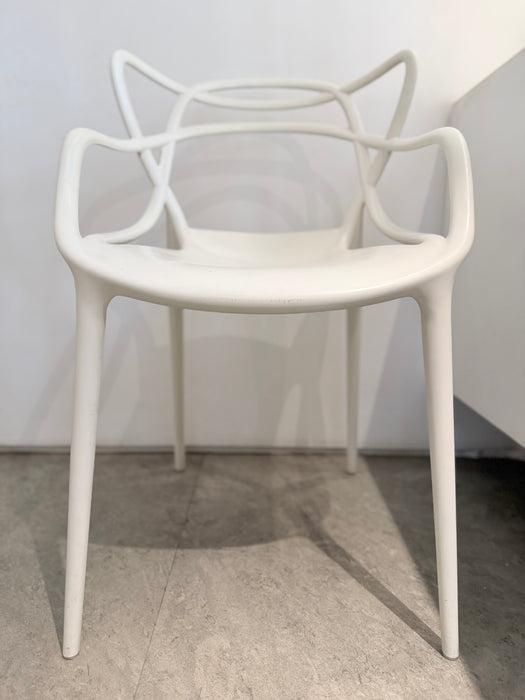 Cadeira "Masters" Branca – Philippe Starck e Eugeni Quitllet para Kartell