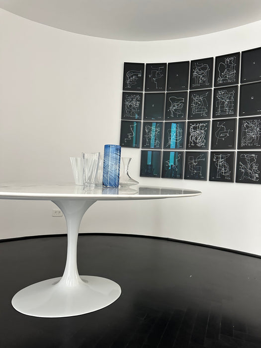 Mesa de Jantar Saarinen