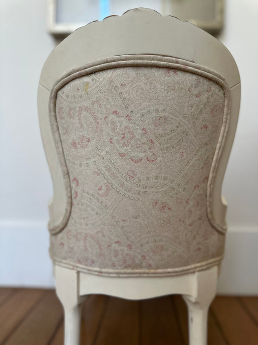 Mesa Infantil com 4 Cadeiras Clássicas em Pátina e Tecido Ralph Lauren