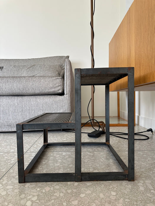 Escada de Ferro Estilo Industrial – Micasa