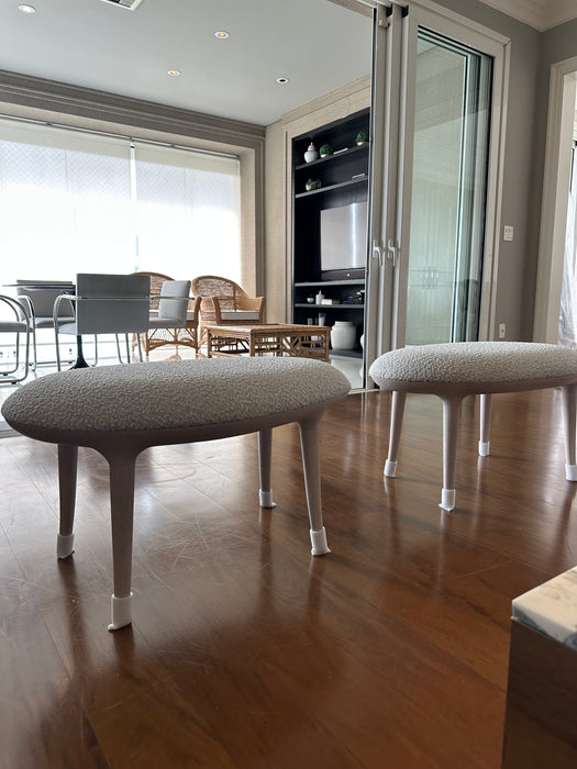 Par de Puffs "Munik" Especial – Jader Almeida