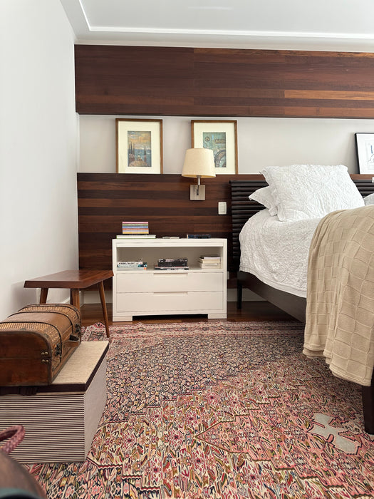 Par de Mesas de Cabeceira