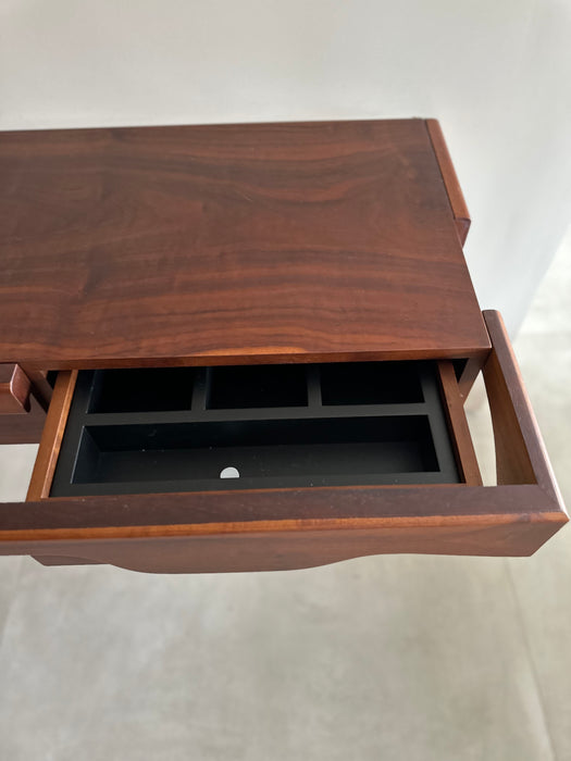 Aparador Suspenso "Copacabana" – Arthur Casas para Micasa