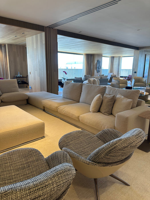 Sofá Modular "Marcel" com Par de Pufes – Antonio Citterio para B&B Italia