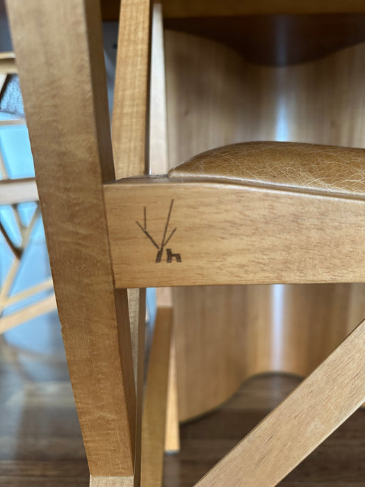 Mesa de Jantar “Nelson” com 6 Cadeiras “Atibaia” – Paulo Alves