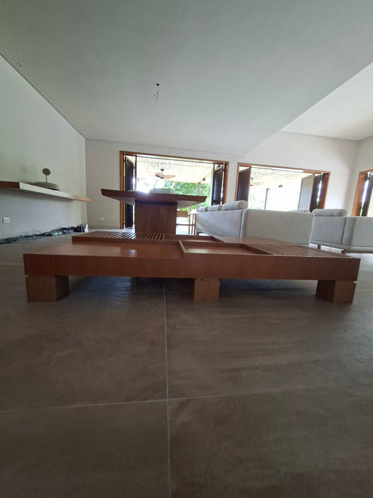 Mesa de Centro "Rosá" – Maria Cândido Machado