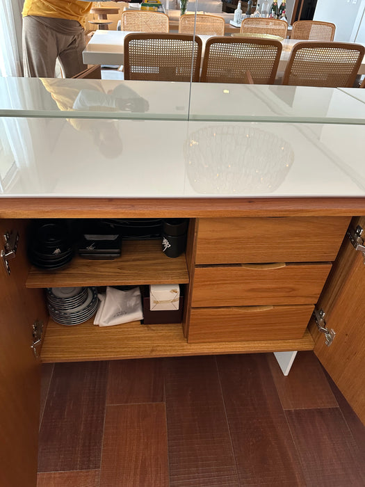 Buffet "Coisas" – Fernanda Brunoro para Dpot (porta madeira lateral direita)