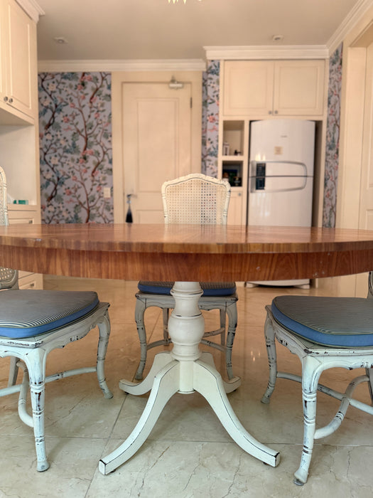 Mesa de Jantar Redonda