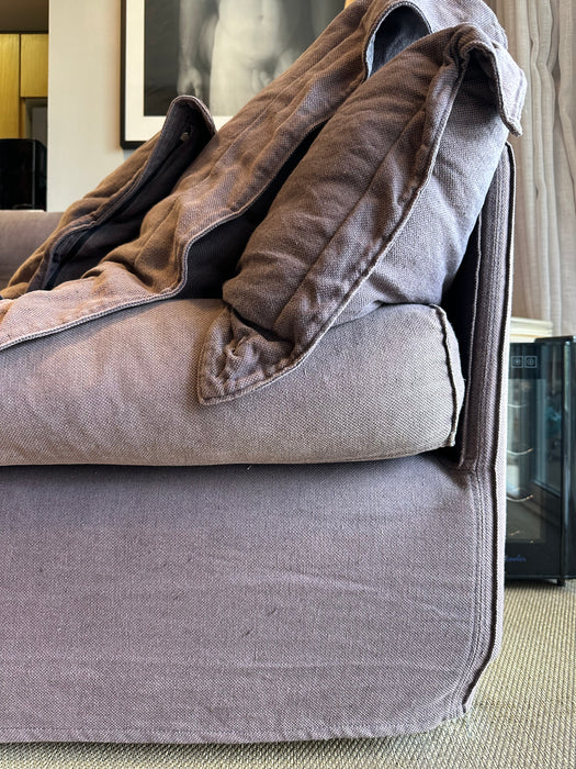 Sofá "Cozy" – Baba Vacaro para Dpot