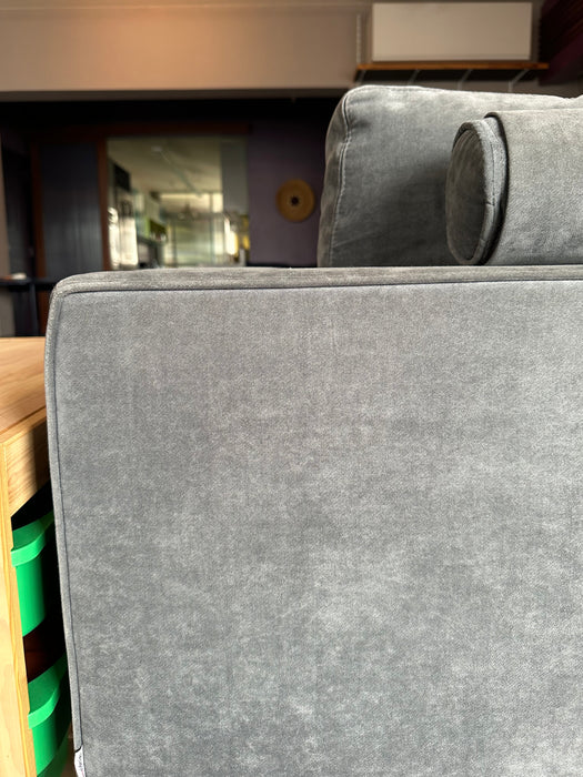 Sofá "Sputinik" – Marcus Ferreira para Decameron