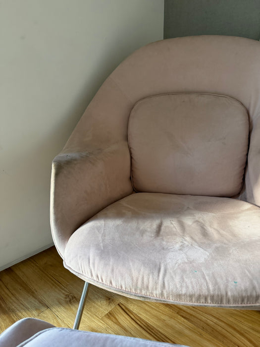 Poltrona "Womb Chair" com Banqueta - A Loft Of