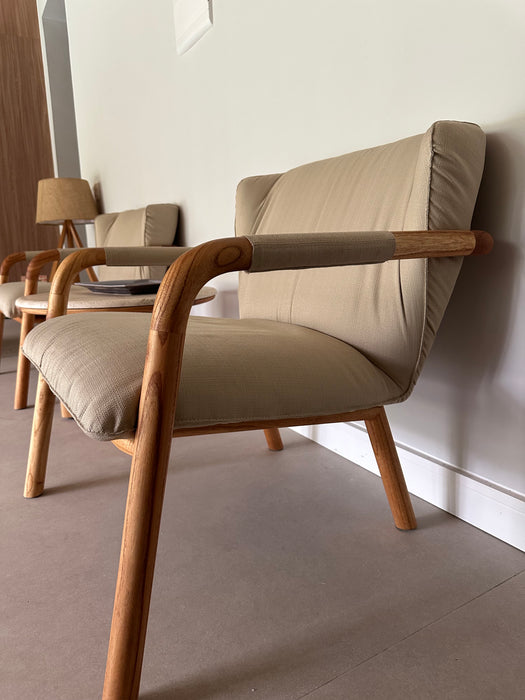 Par de Poltronas "Branca" - Líder Interiores