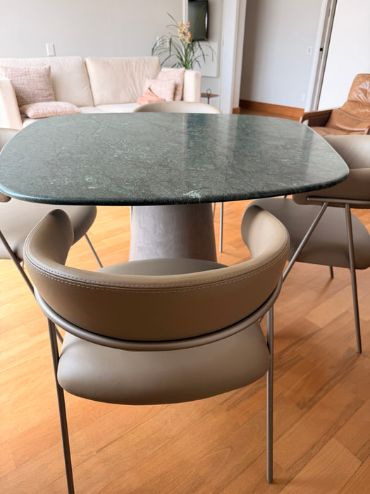 Mesa de Jantar "Concrete" - Estúdio Bola