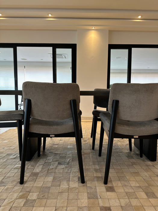 Conjunto Mesa de Jantar e 6 Cadeiras - Breton