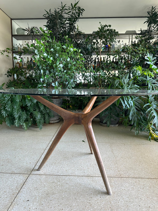 Mesa de Jantar com 3 Pés em Madeira e Tampo de Vidro