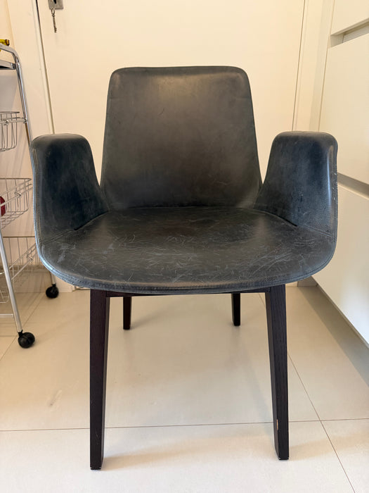 Conjunto com 4 Cadeiras "Ventura" em Couro – Jean-Marie Massaud para Poliform
