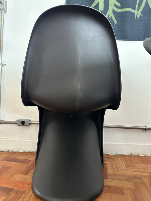 Par de Cadeiras "Panton" Pretas – Verner Panton para Vitra